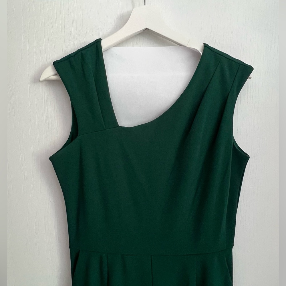 Unique neckline GREEN JUMPSUIT